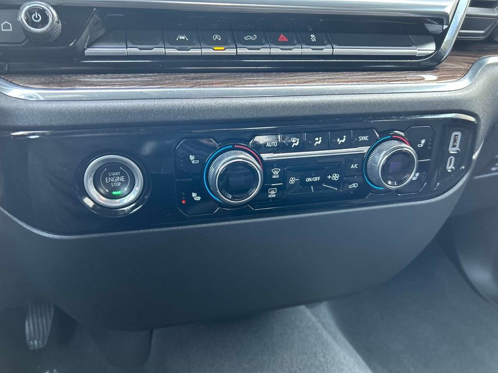 Used 2023 Chevrolet Silverado 1500 LT image 30