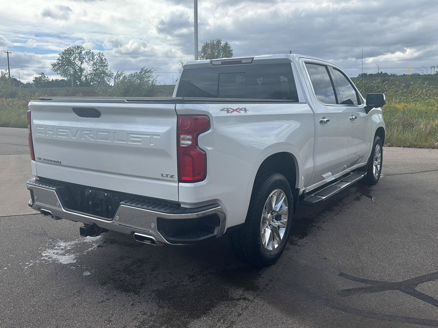 Used 2021 Chevrolet Silverado 1500 LTZ AWD/4WD image 5