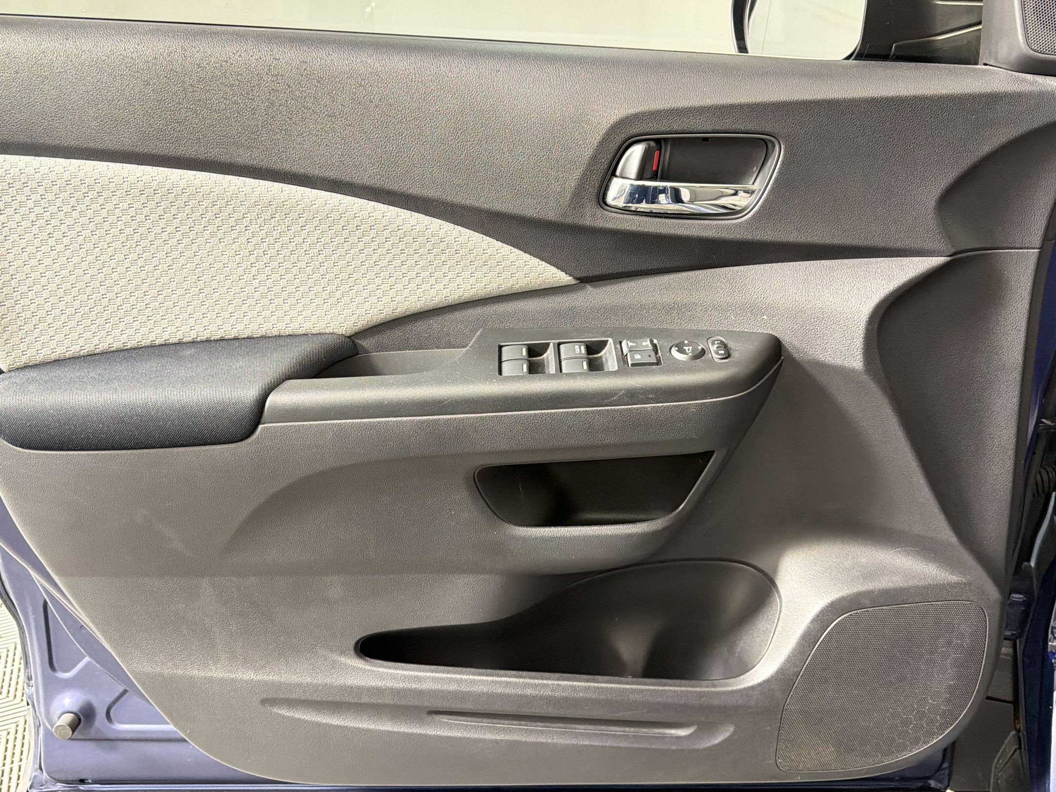 Used 2015 Honda CR-V EX image 12