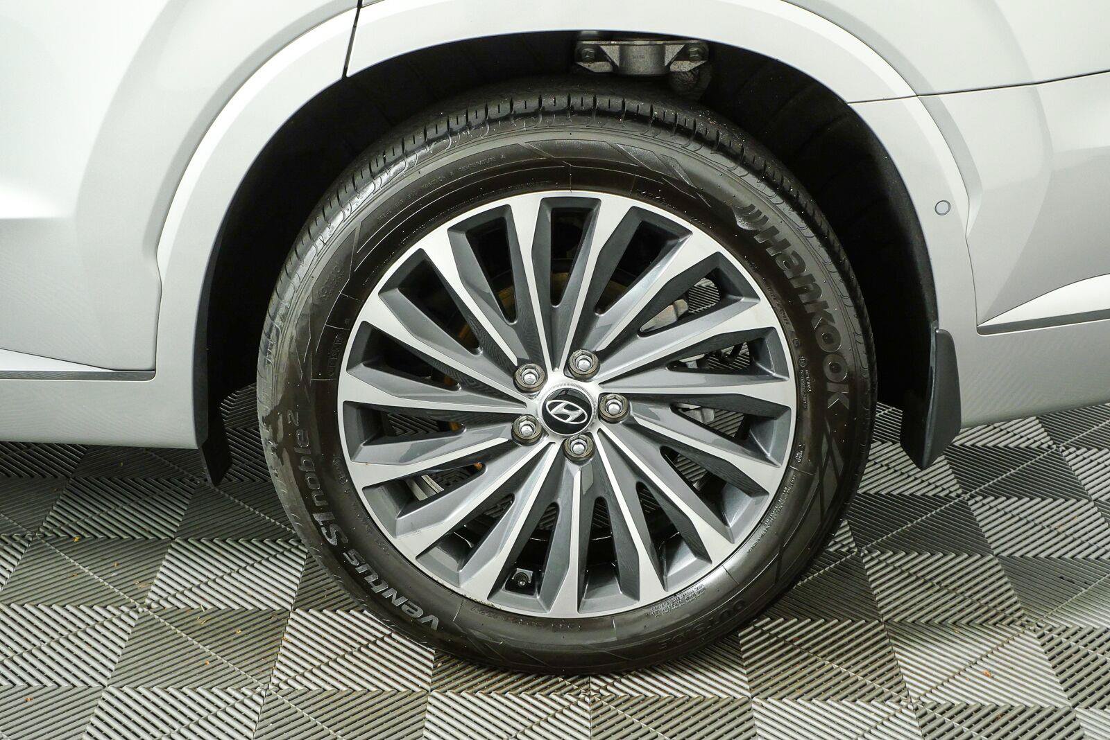 Used 2024 Hyundai Palisade Calligraphy AWD/4WD image 41