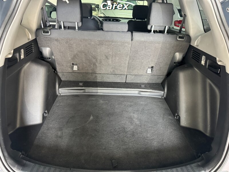 Used 2019 Honda CR-V LX image 30