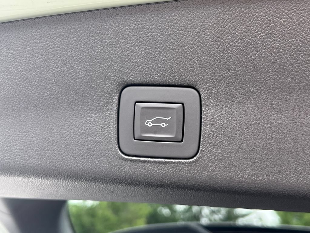 Used 2024 Chevrolet TrailBlazer ACTIV w/ Convenience Package AWD/4WD image 19
