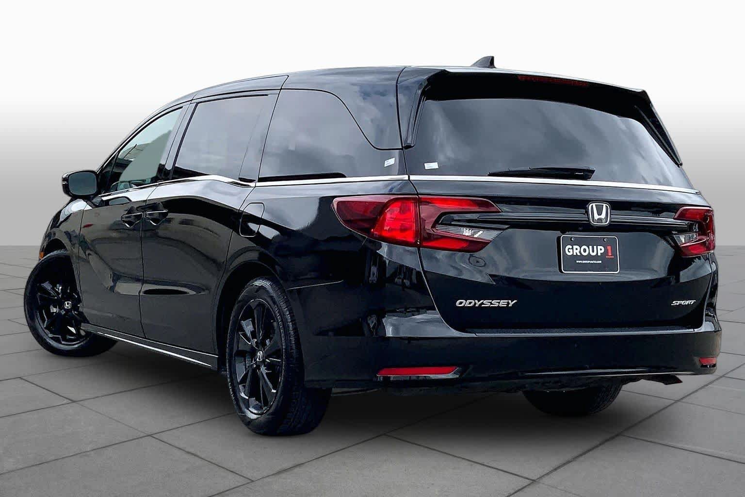 Used 2023 Honda Odyssey Sport image 12