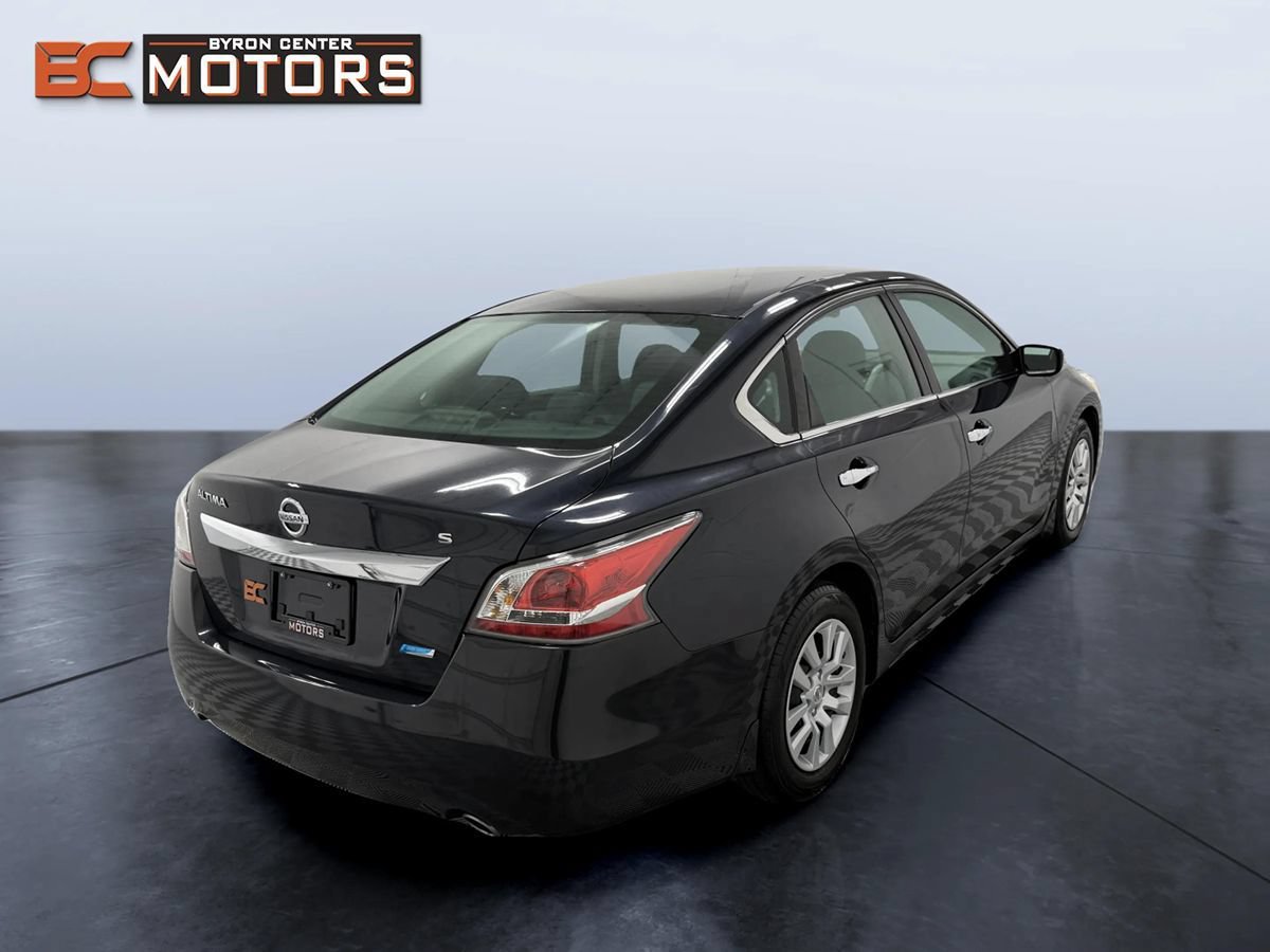 Used 2014 Nissan Altima 2.5 S FWD image 6