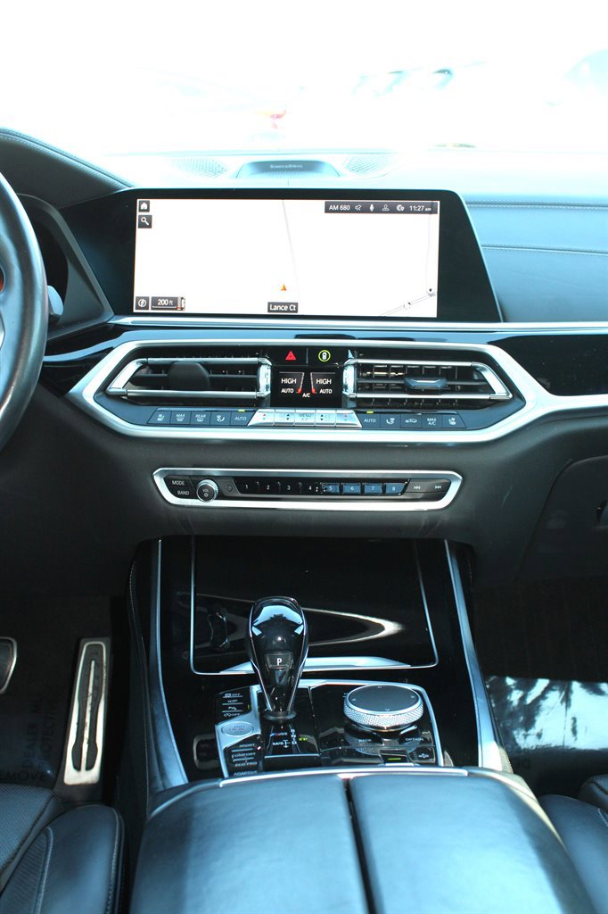 Used 2021 BMW X7 M50i w/ Dynamic Handling Package image 12