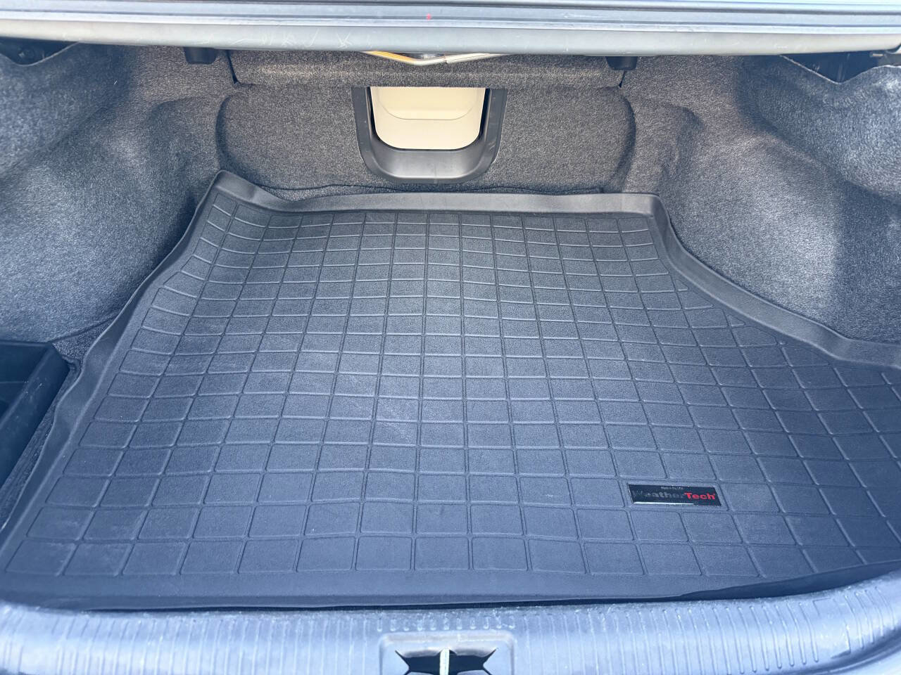 Used 2011 Toyota Avalon Limited FWD image 20