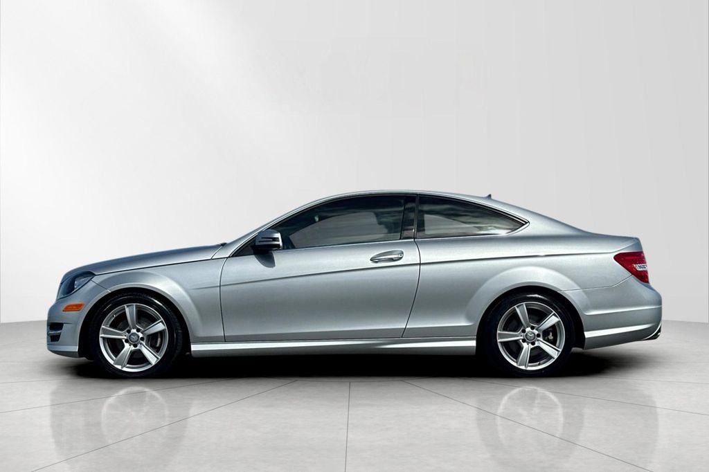Used 2013 Mercedes-Benz C 250 Coupe image 3
