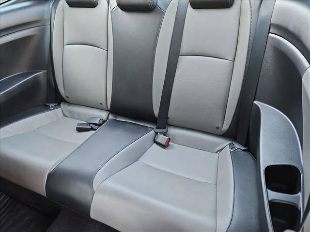 Used 2017 Honda Civic EX-L image 16