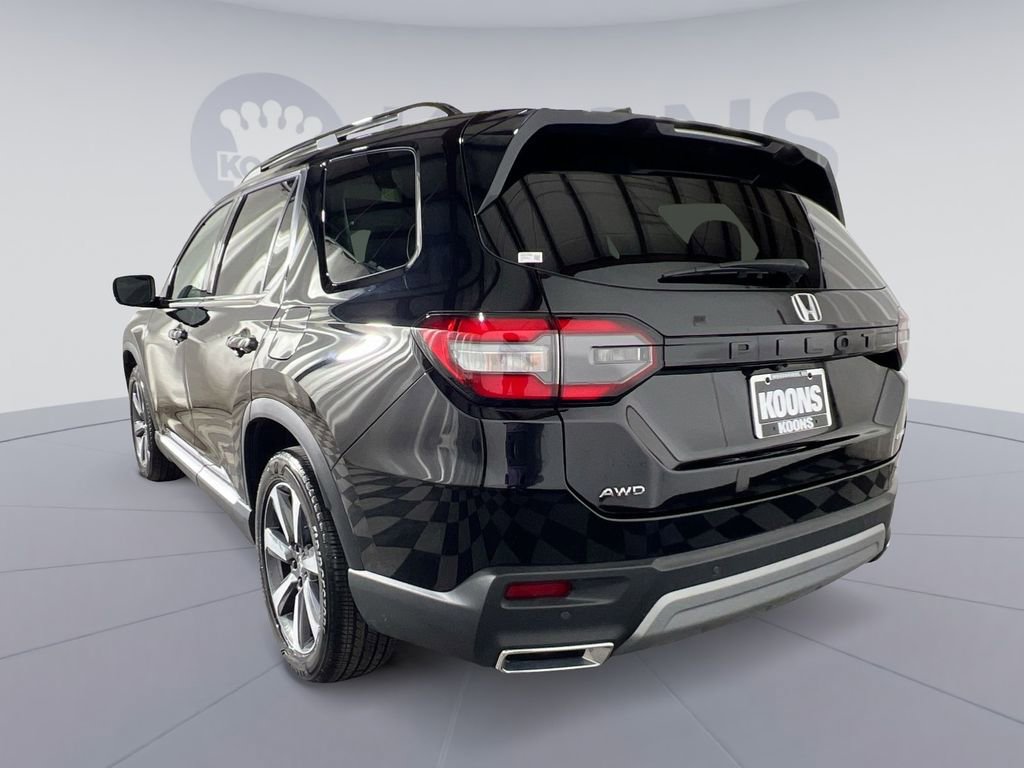 Used 2025 Honda Pilot Elite image 4