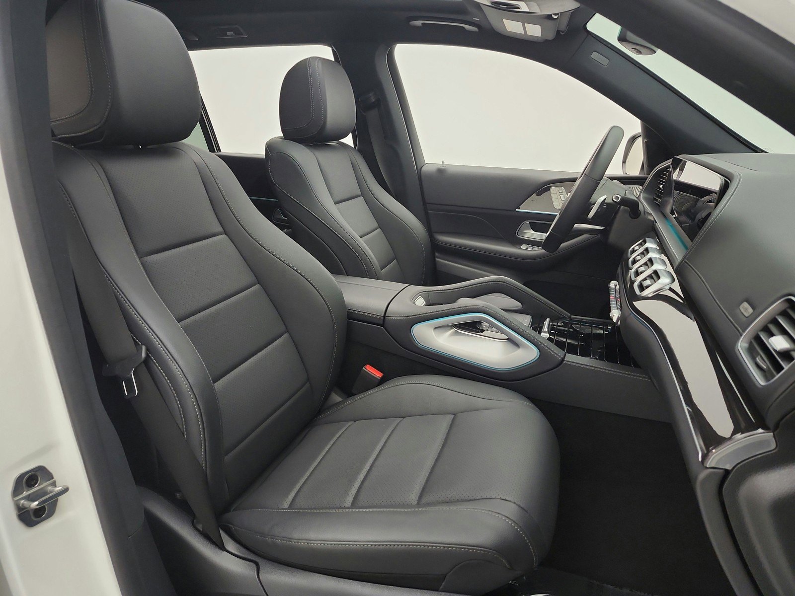 Used 2023 Mercedes-Benz GLS 450 4MATIC image 20