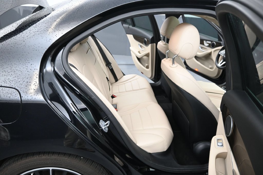 Used 2019 Mercedes-Benz C 300 Sedan image 25