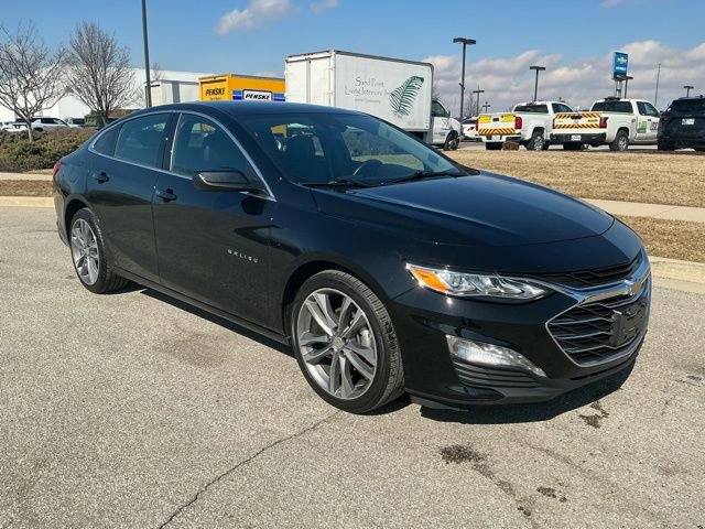 Used 2024 Chevrolet Malibu LT image 2