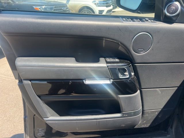 Used 2017 Land Rover Range Rover Supercharged AWD/4WD image 19