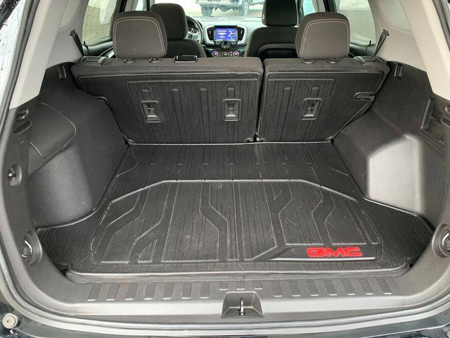 Certified 2022 GMC Terrain SLE w/ Driver Convenience Package image 5
