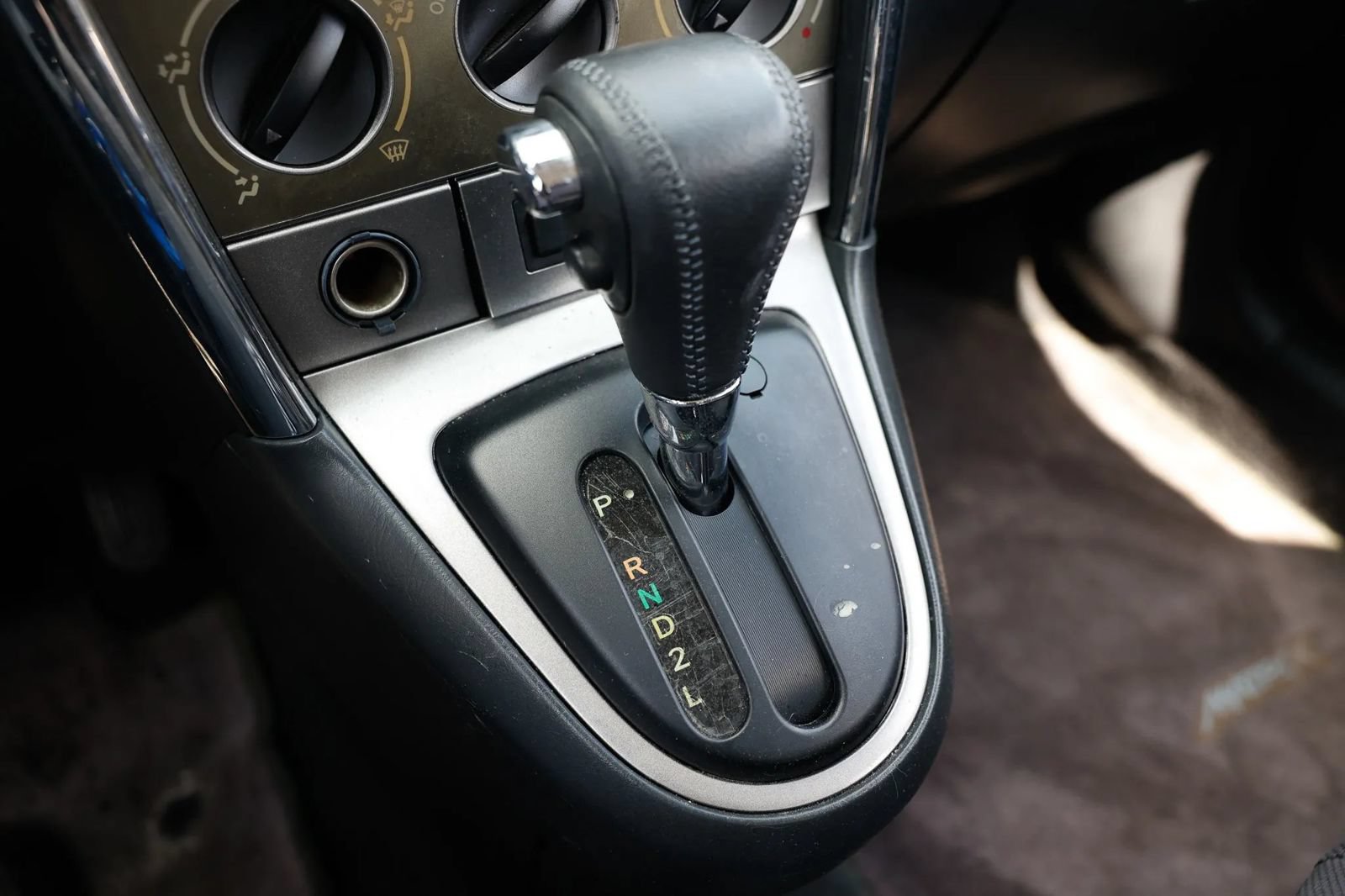 Used 2004 Toyota Matrix XR FWD image 33