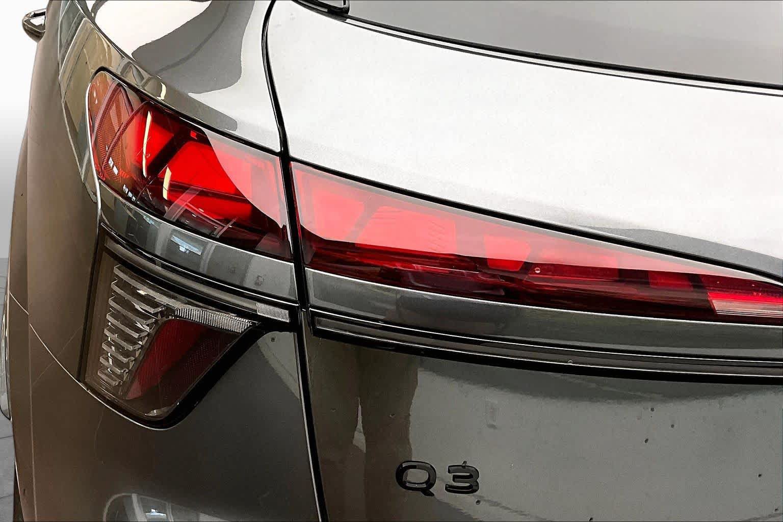 New 2026 Audi Q3 quattro 2.0T AWD/4WD image 14