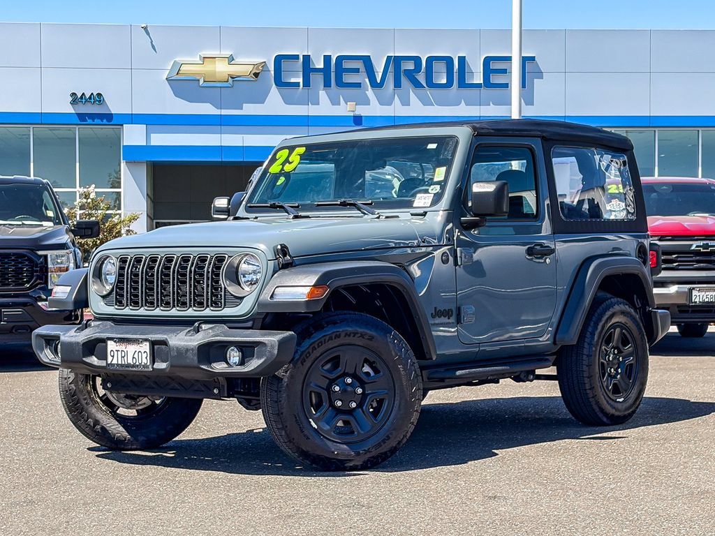 Used 2025 Jeep Wrangler Sport AWD/4WD video 1