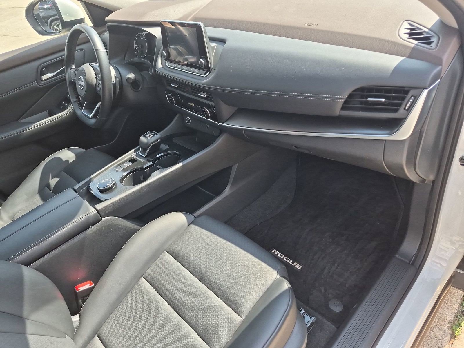 Certified 2023 Nissan Rogue SV w/ SV Premium B Package AWD/4WD image 38