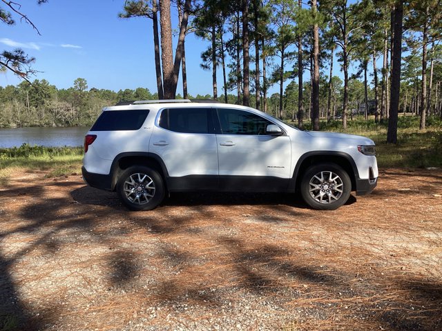 Used 2023 GMC Acadia SLT image 4