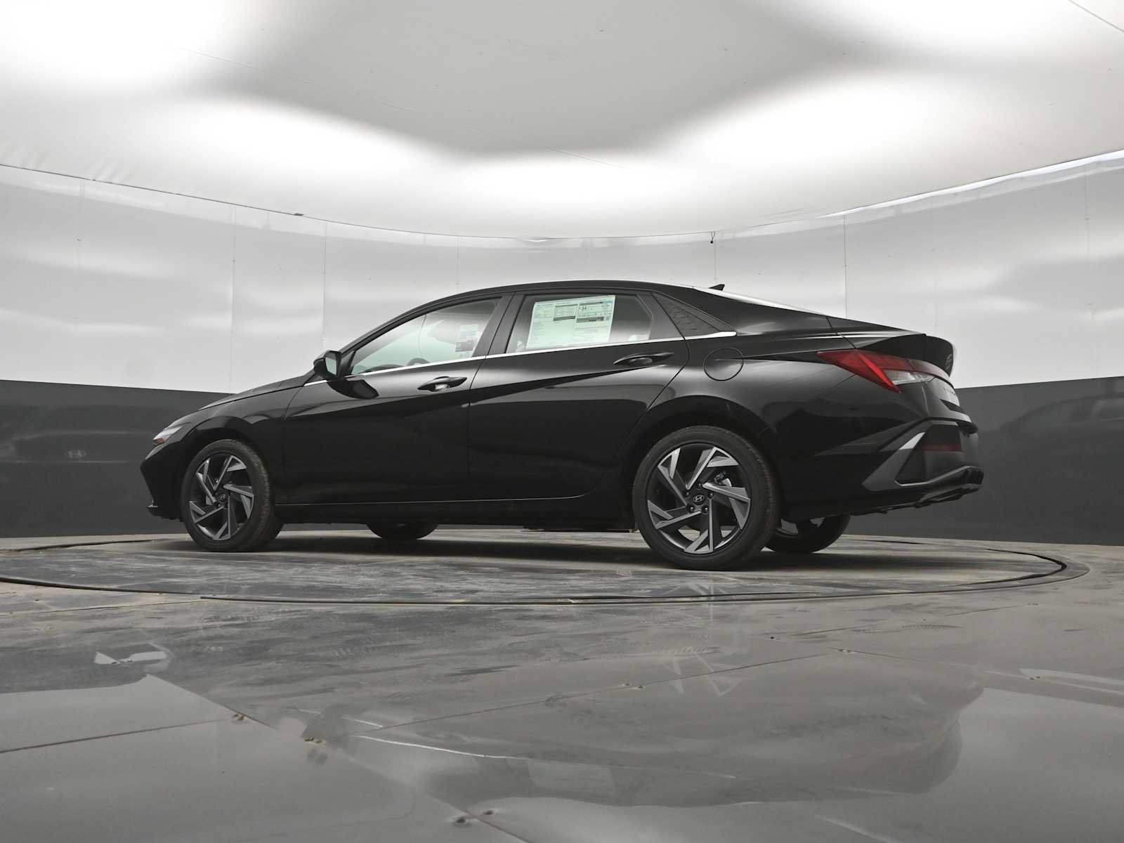 New 2026 Hyundai Elantra Limited FWD image 36
