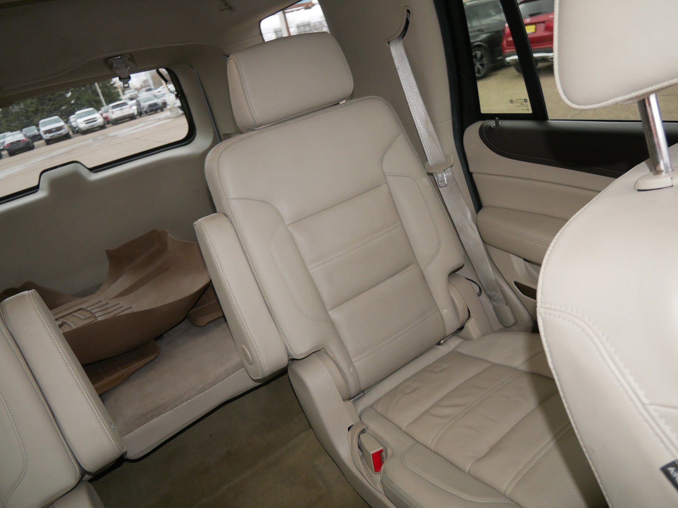 Used 2018 GMC Yukon Denali w/ Enhanced Security Package image 14