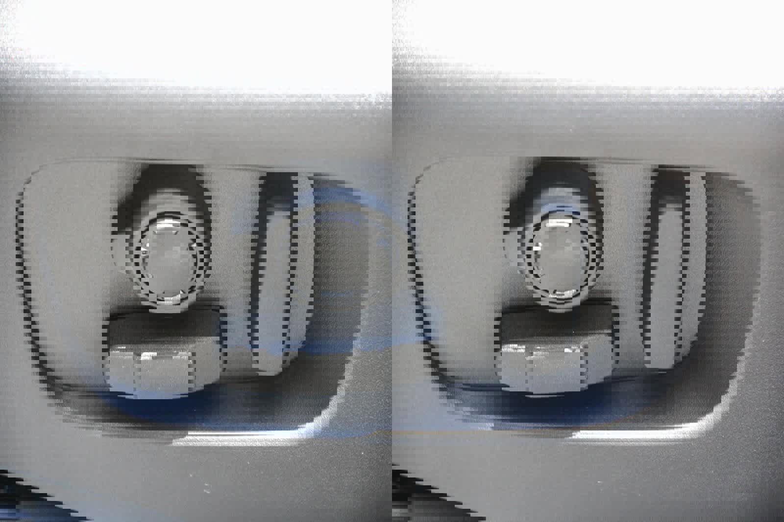 New 2025 Land Rover Discovery S image 19