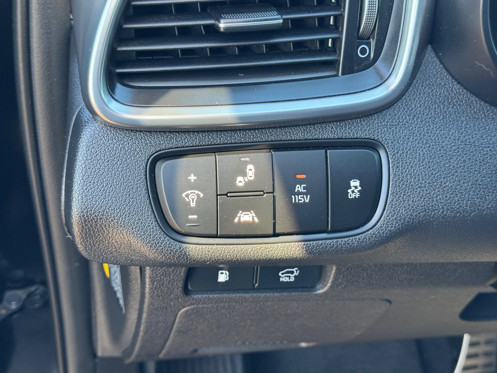 Used 2016 Kia Sorento SX w/ SXL Technology Package image 21