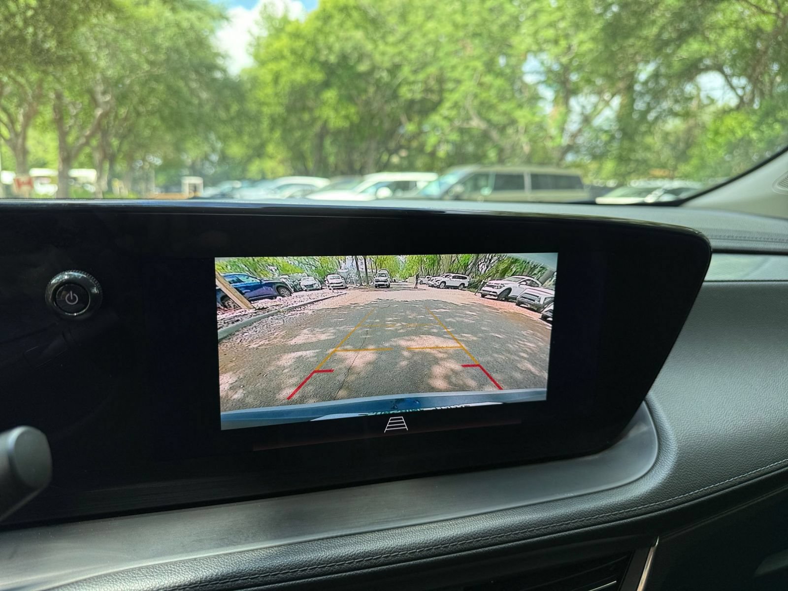 Used 2025 Buick Encore GX Preferred FWD image 17