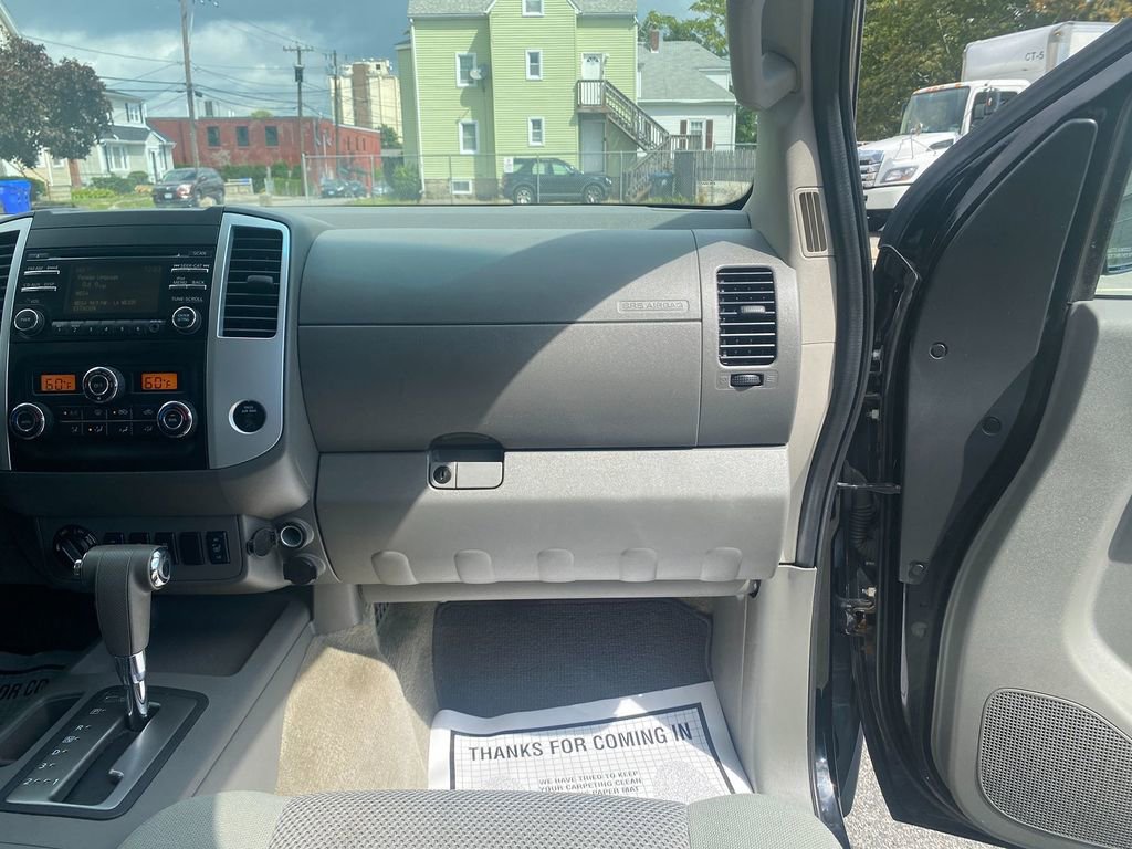 Used 2014 Nissan Frontier SV w/ SV Value Truck Package image 28