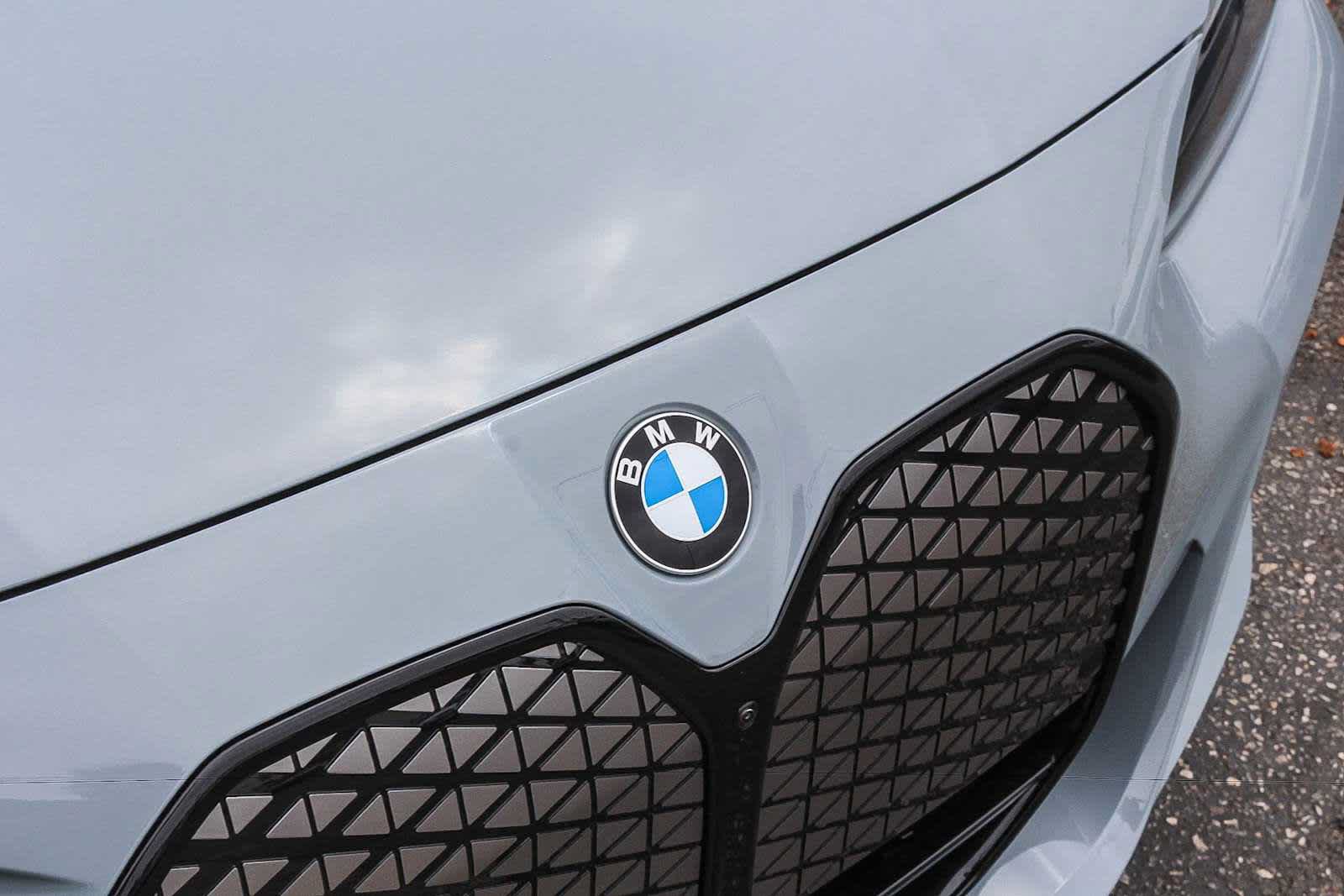 New 2026 BMW i4 eDrive40 w/ M Sport Package RWD image 11