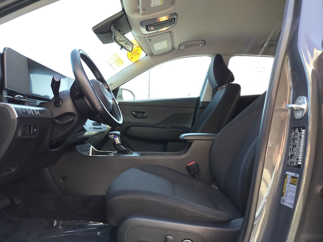Used 2025 Hyundai Kona SEL image 14