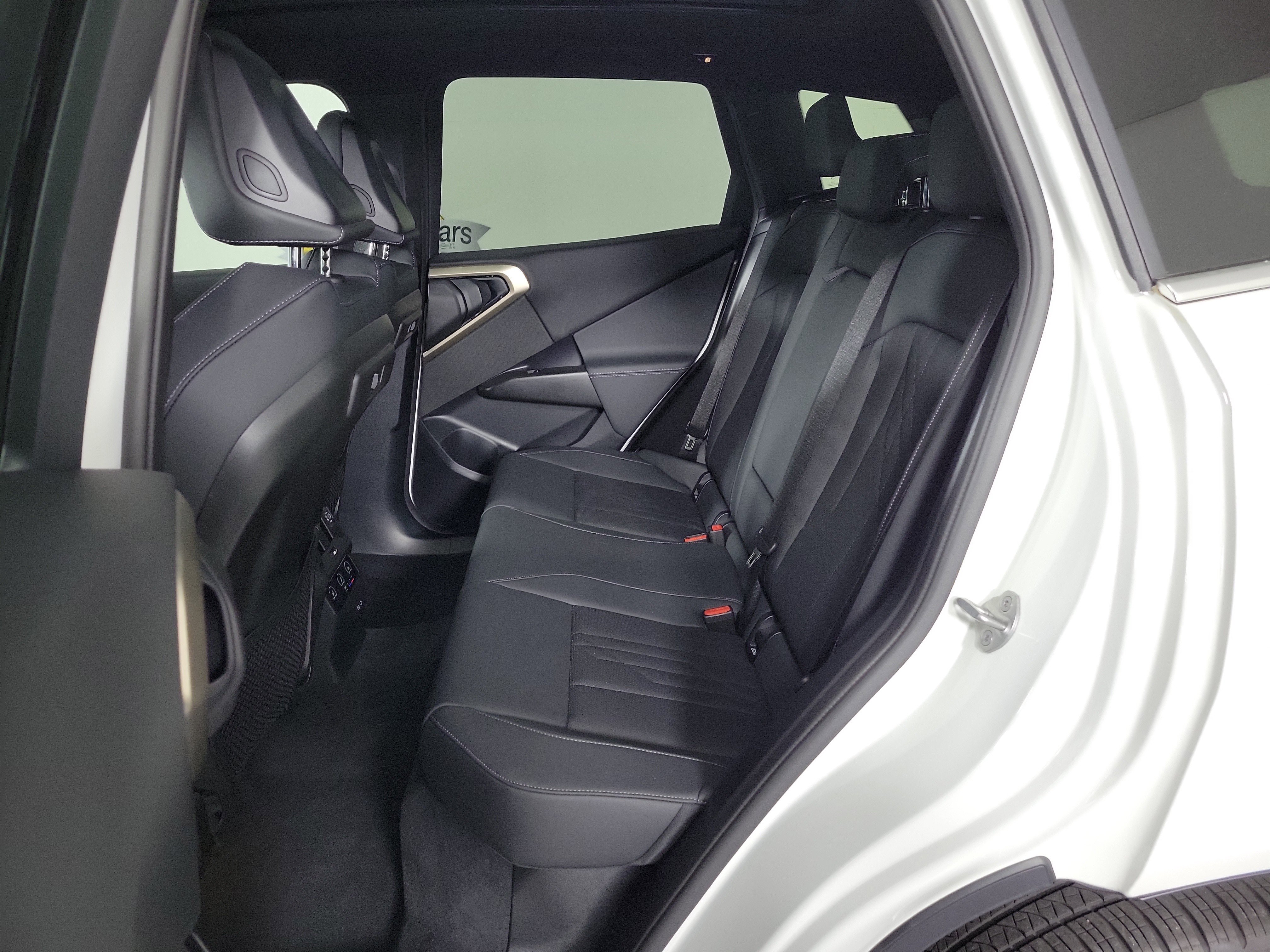 Certified 2025 BMW X3 xDrive30 w/ Premium Package AWD/4WD image 10