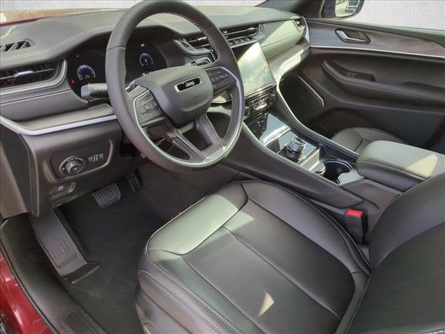 New 2025 Jeep Grand Cherokee L Limited w/ Black Appearance Package image 3