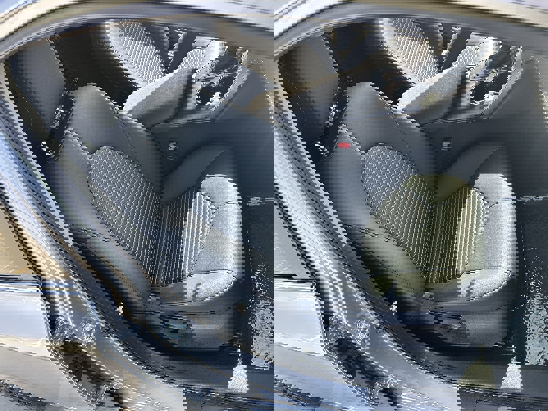 Used 2024 Toyota Camry SE image 25