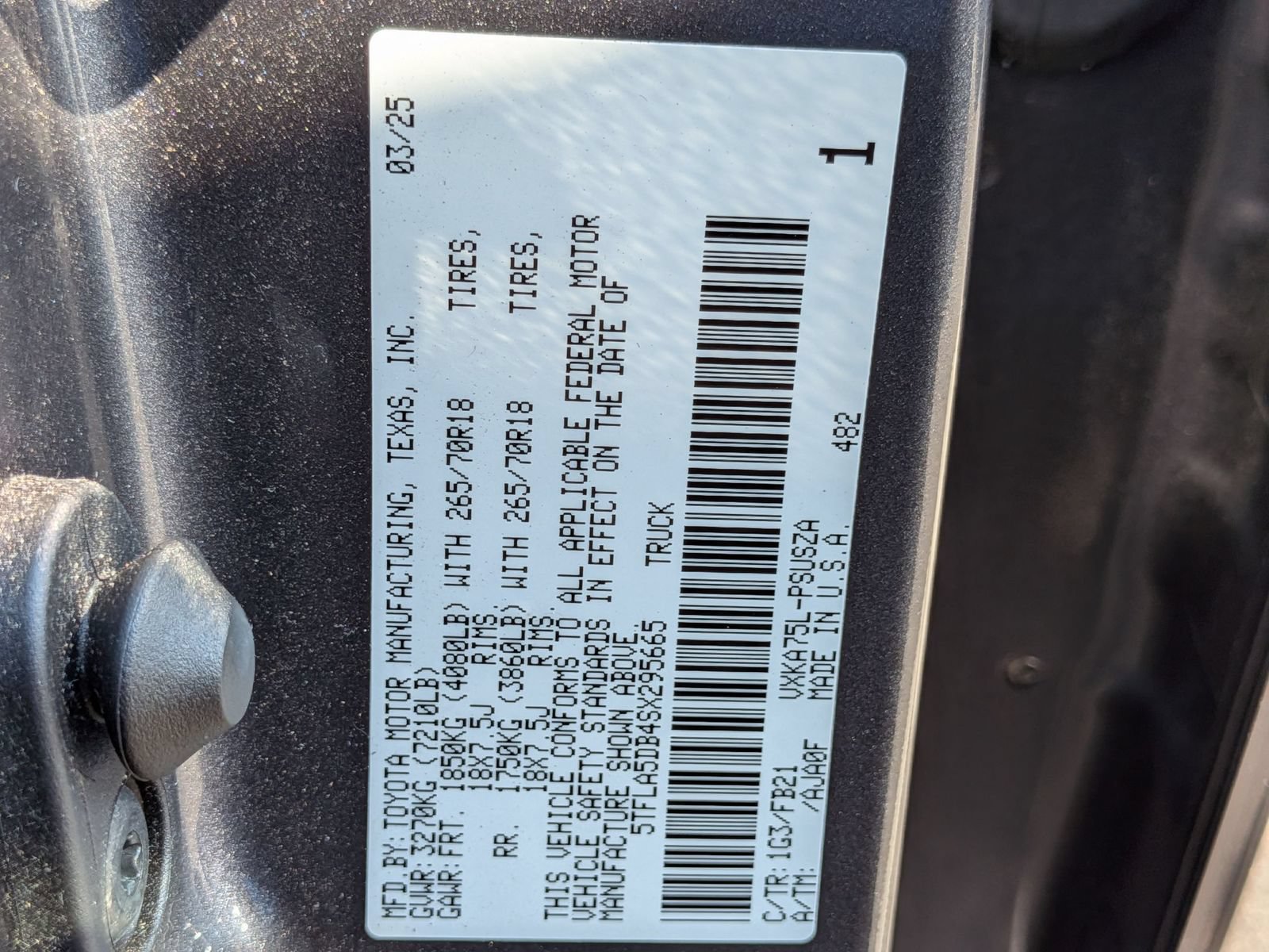Used 2025 Toyota Tundra SR5 AWD/4WD image 39