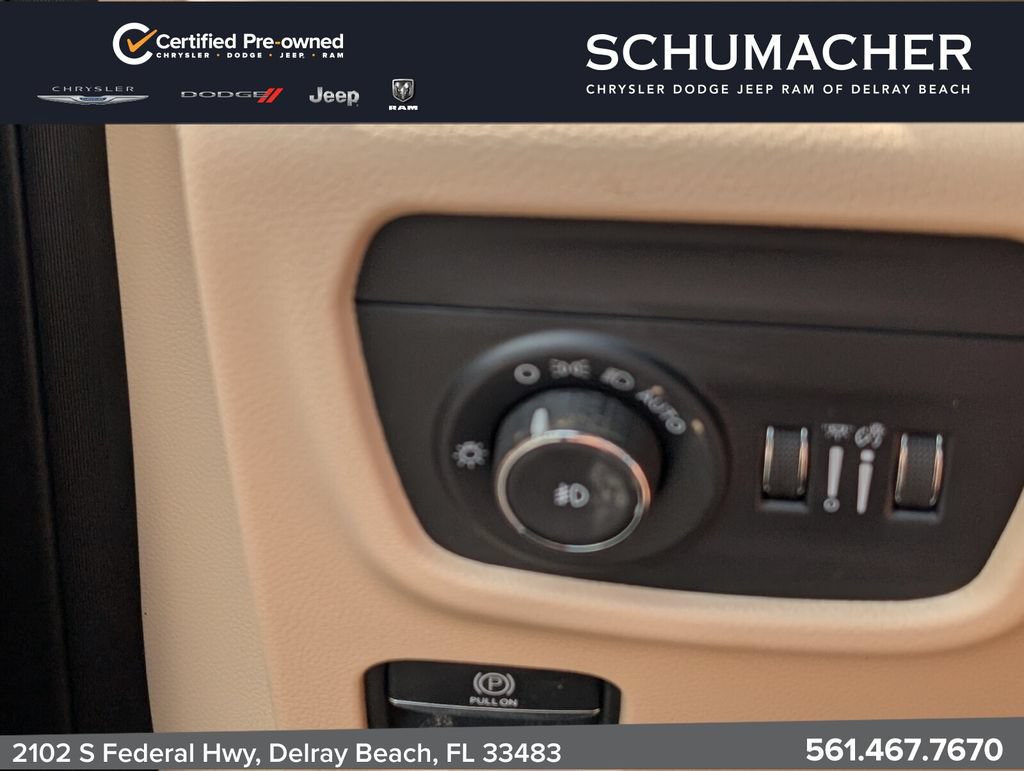 Certified 2024 Jeep Grand Cherokee Limited AWD/4WD image 31