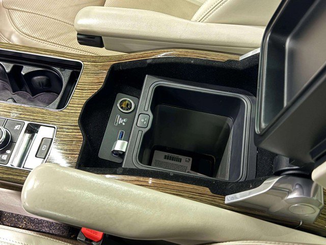 Used 2019 Land Rover Range Rover HSE image 65