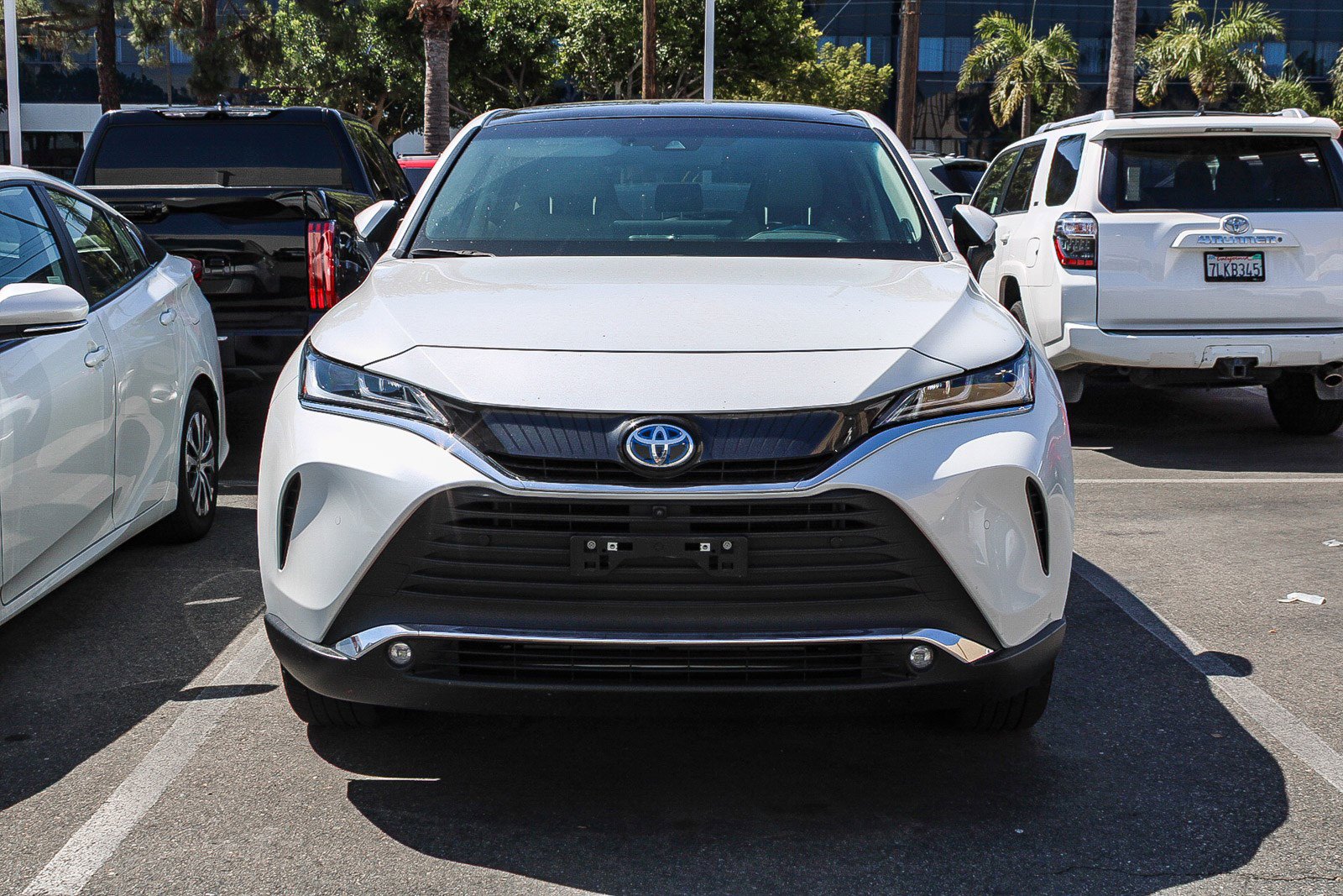 Used 2024 Toyota Venza Limited AWD/4WD image 2