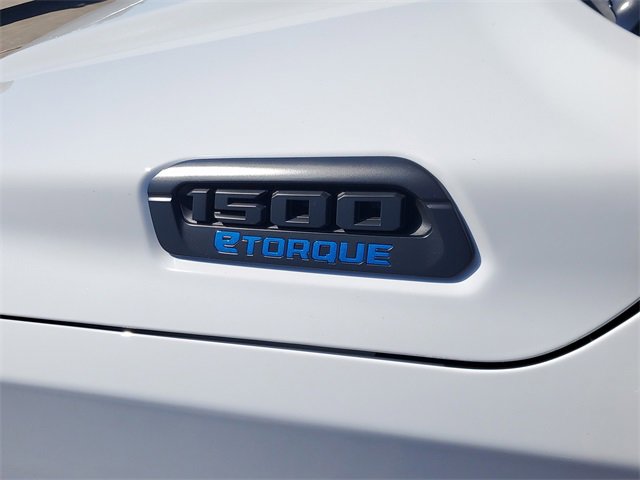 New 2026 RAM 1500 4x4 Crew Cab image 10
