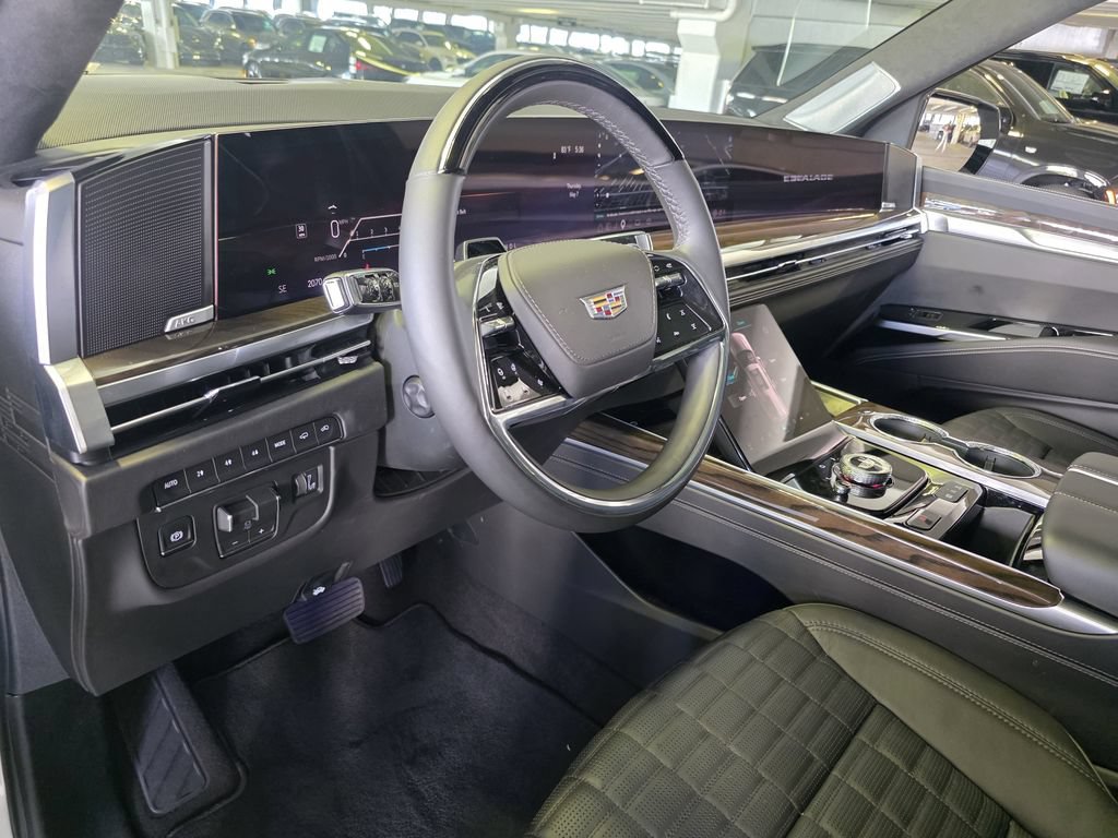 New 2026 Cadillac Escalade Platinum Sport AWD/4WD image 17