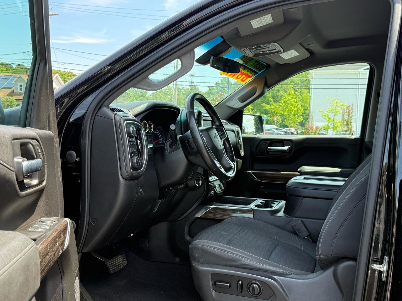 Used 2020 Chevrolet Silverado 1500 RST AWD/4WD image 9