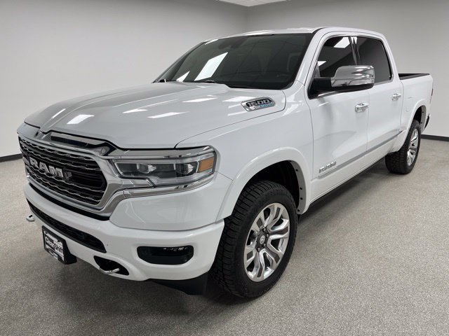 Used 2022 RAM 1500 Limited w/ Body Color Bumper Group AWD/4WD image 4