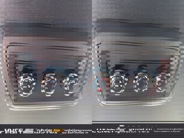 Used 2016 Dodge Grand Caravan SE image 16