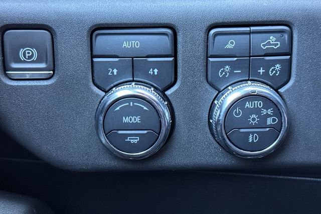 Used 2024 GMC Sierra 1500 SLT AWD/4WD image 43