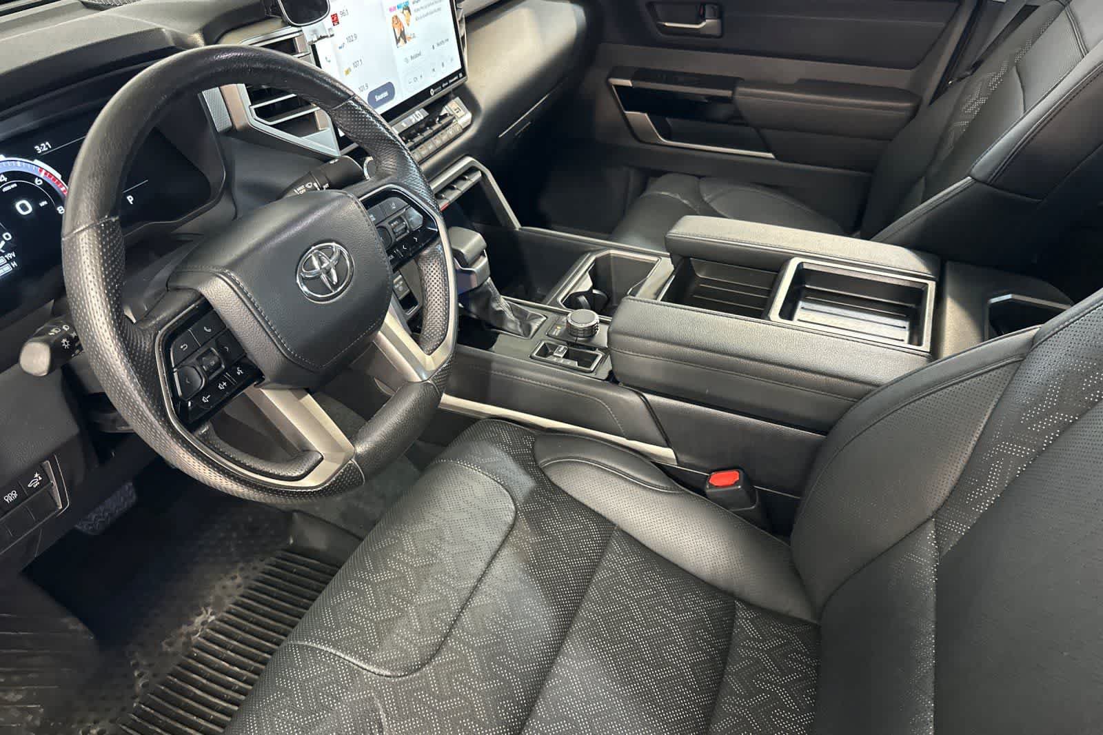 Used 2024 Toyota Tundra Limited AWD/4WD image 14