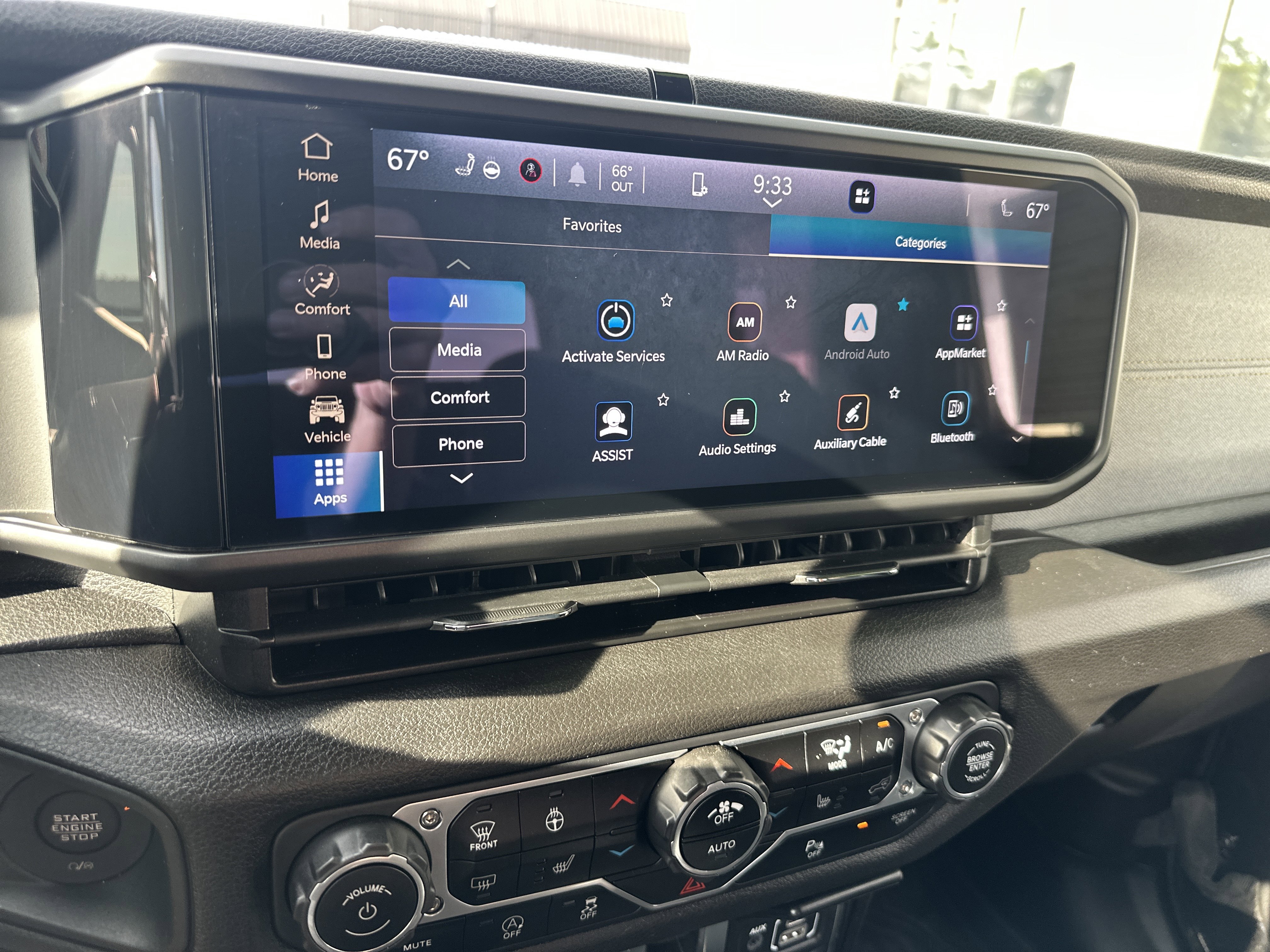 Used 2024 Jeep Wrangler Sport S image 17