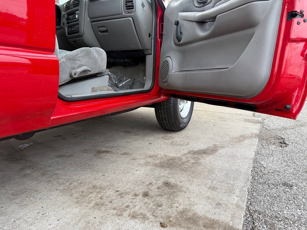 Used 2000 GMC Sonoma SLS w/ SLS Super Spec Pkg 2 RWD image 24