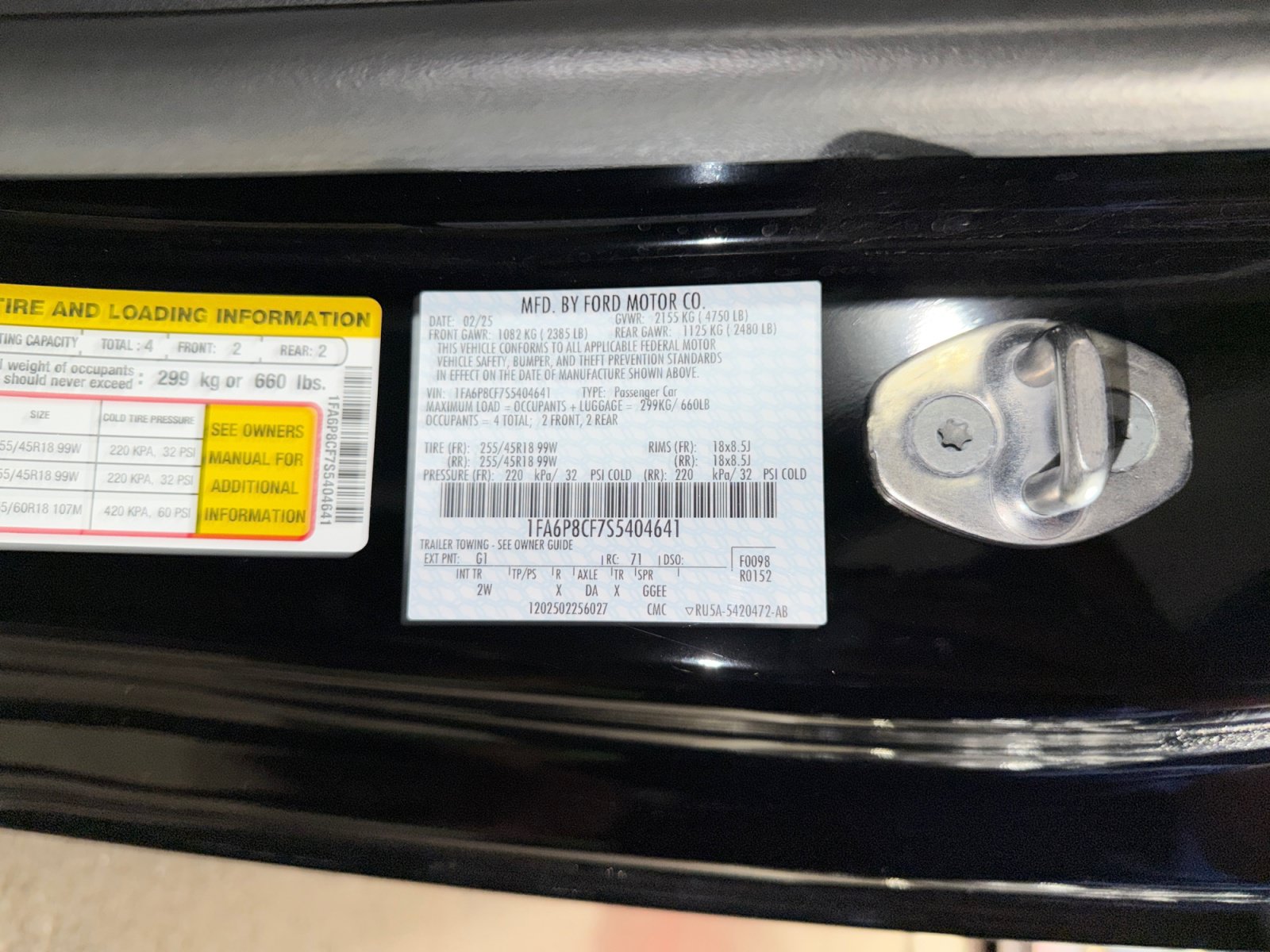 Used 2025 Ford Mustang GT RWD image 33