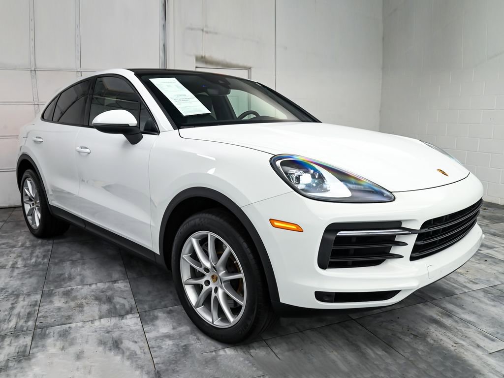 Used 2022 Porsche Cayenne Coupe AWD/4WD image 3