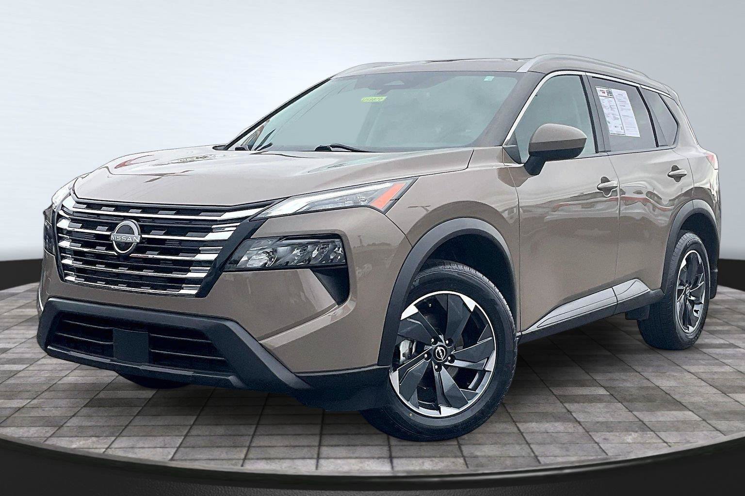 Certified 2024 Nissan Rogue SV w/ SV Premium Package AWD/4WD image 13